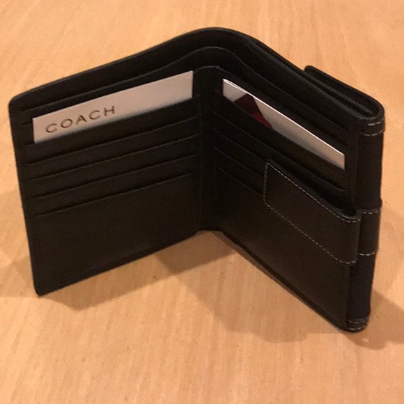 Wallet - Picture 2 of 2